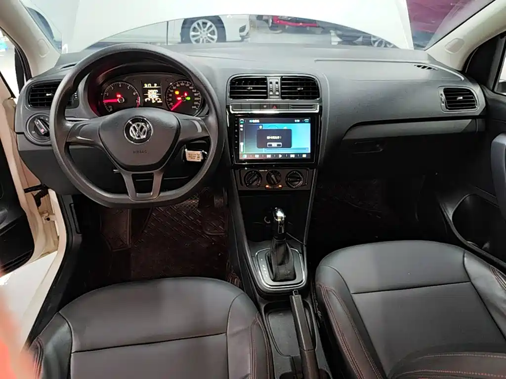 Volkswagen Polo — миниатюра 13