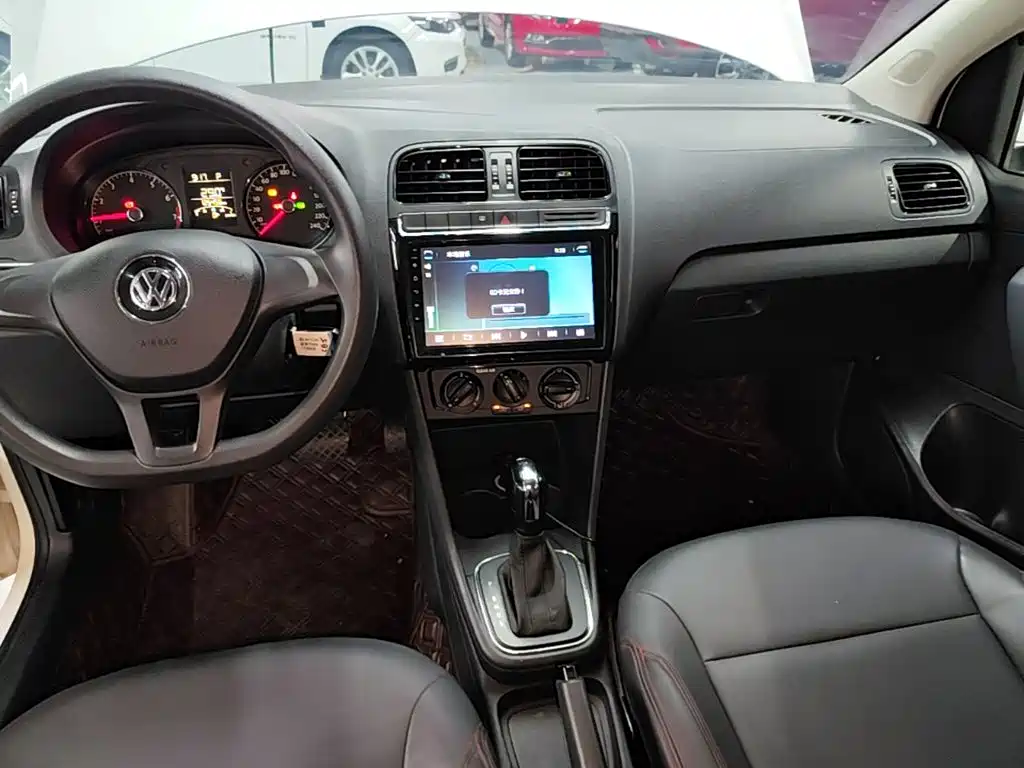 Volkswagen Polo — миниатюра 14