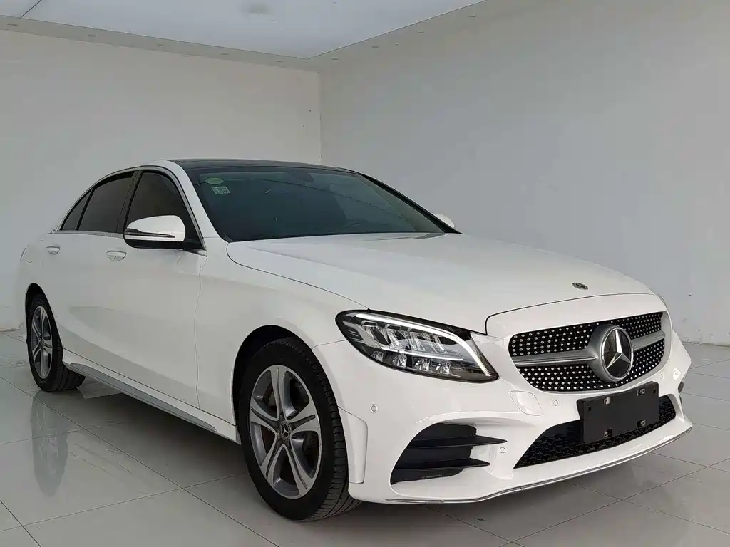 Mercedes-Benz C-Class — миниатюра 3