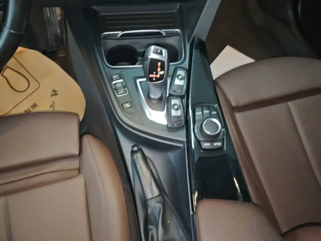 BMW 3 Series — миниатюра 14