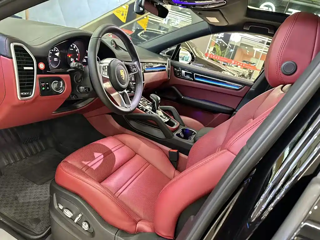 Porsche Cayenne — миниатюра 7