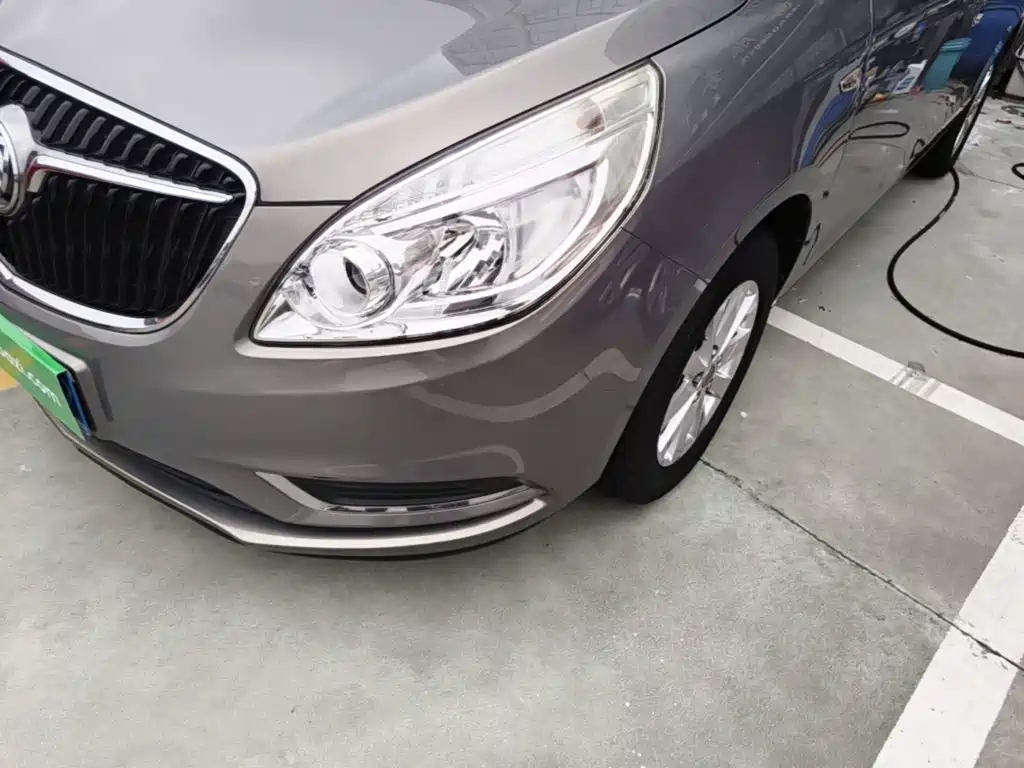Buick GL8 — миниатюра 24