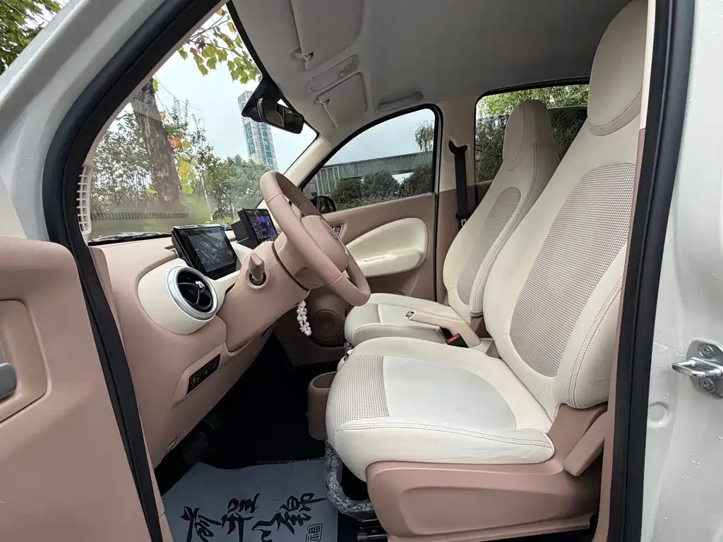 Wuling MINIEV — миниатюра 16