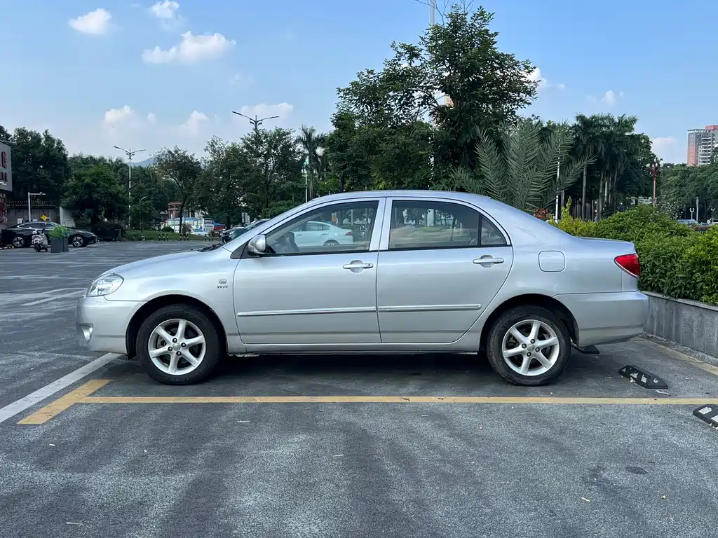 Toyota Corolla — миниатюра 4
