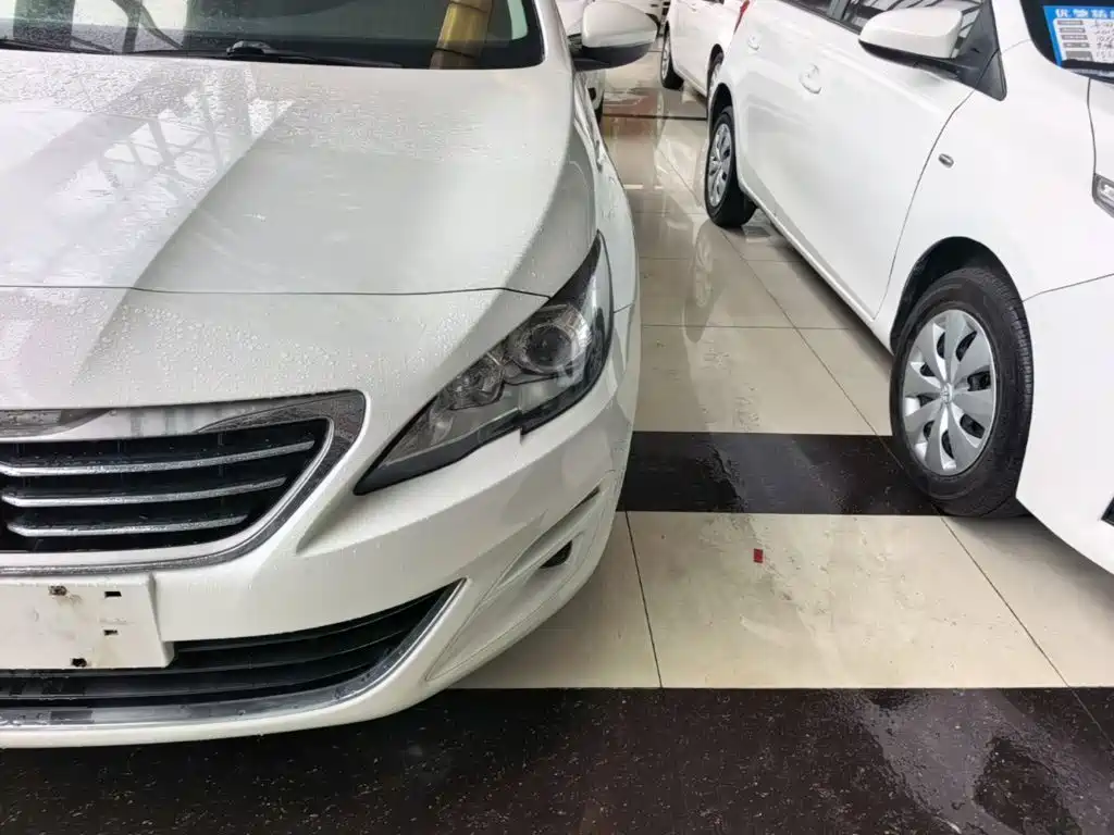 Peugeot 408 — миниатюра 24