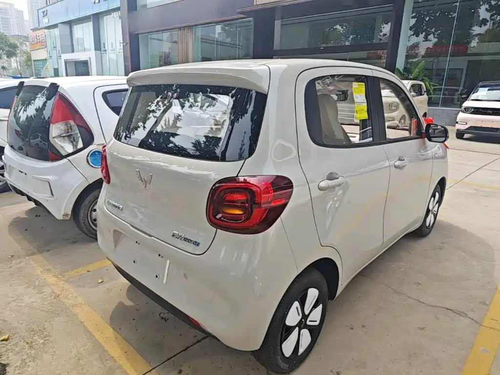 Wuling MINIEV — миниатюра 7
