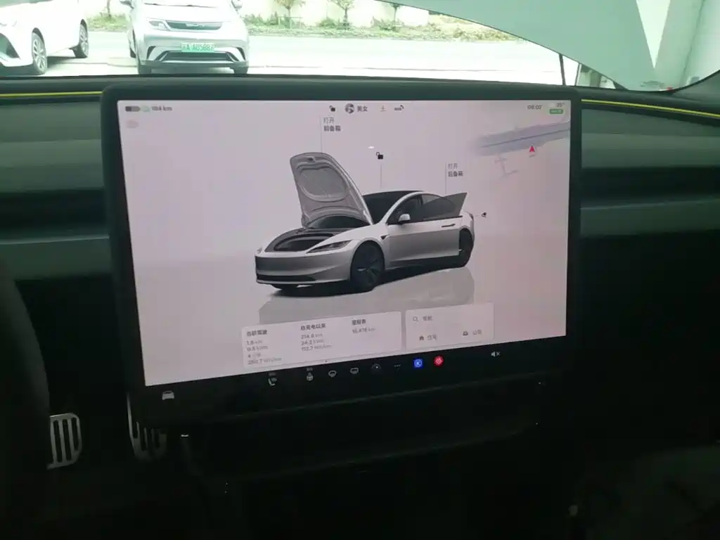 Tesla Model 3 — миниатюра 13