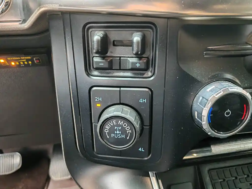 Ford F-150 Raptor — миниатюра 16