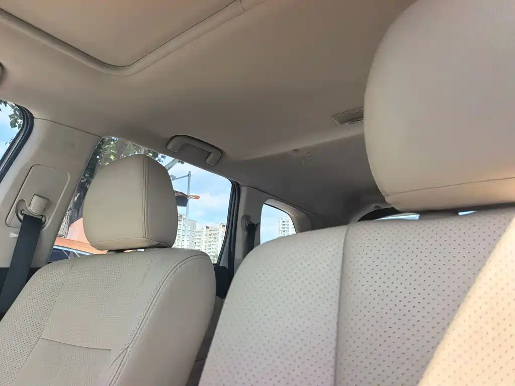 Mitsubishi Outlander — миниатюра 12