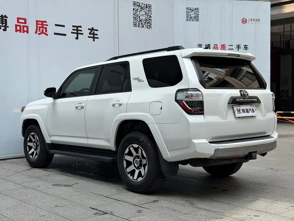 Toyota 4Runner — миниатюра 7