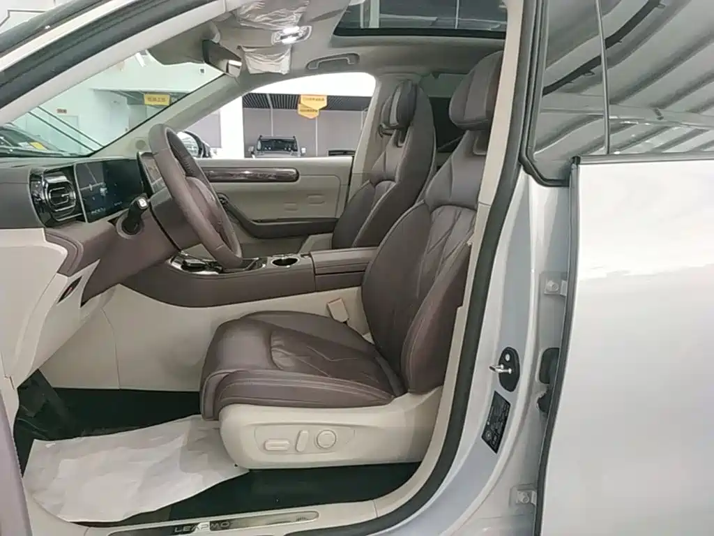 Leapmotor Leapmotor C11 — миниатюра 15