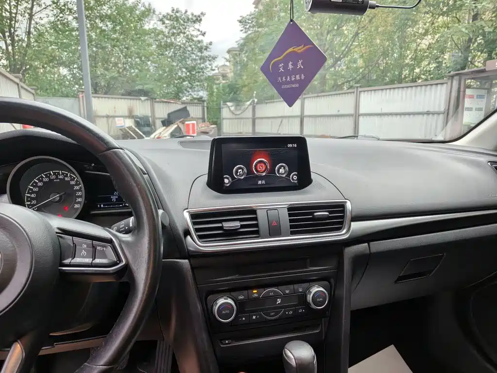 Mazda 3 Axela — миниатюра 13