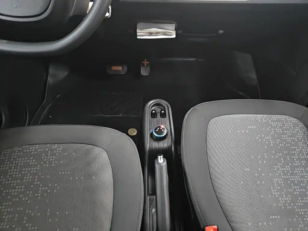 Wuling MINIEV — миниатюра 14