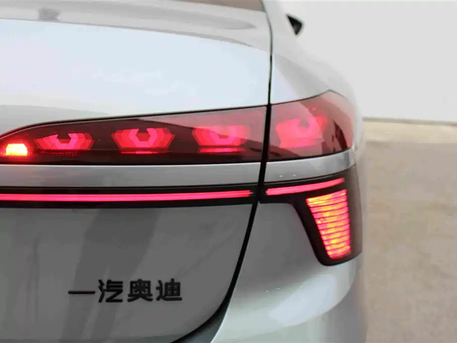 Audi A6L — миниатюра 18