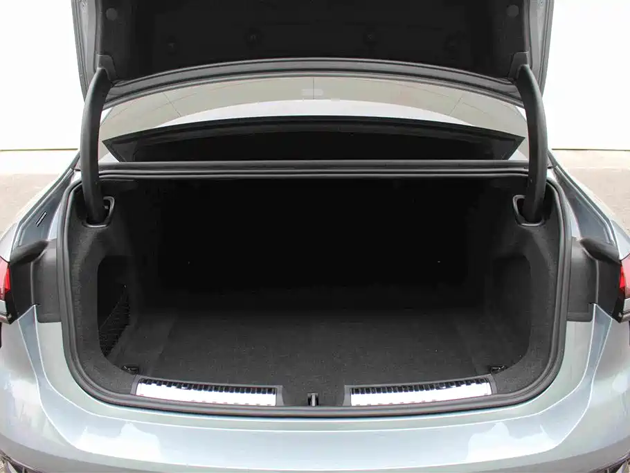 Audi A6L — миниатюра 16
