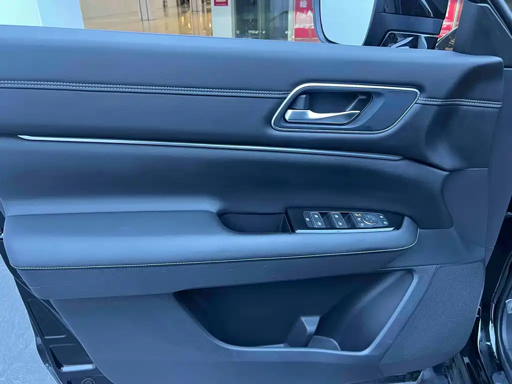 Nissan Teramont — миниатюра 8