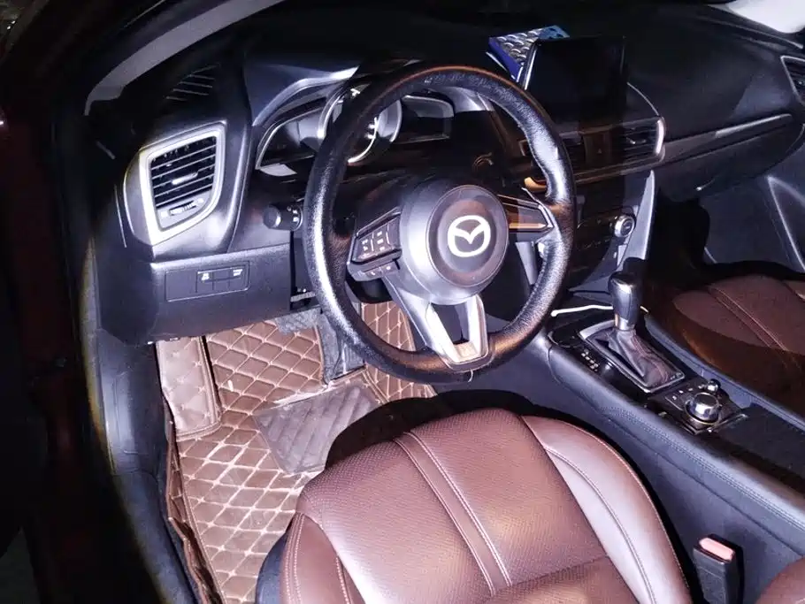 Mazda 3 Axela — миниатюра 12