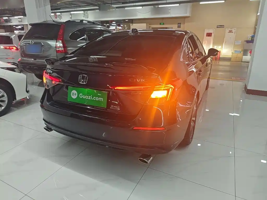 Honda Civic — миниатюра 7