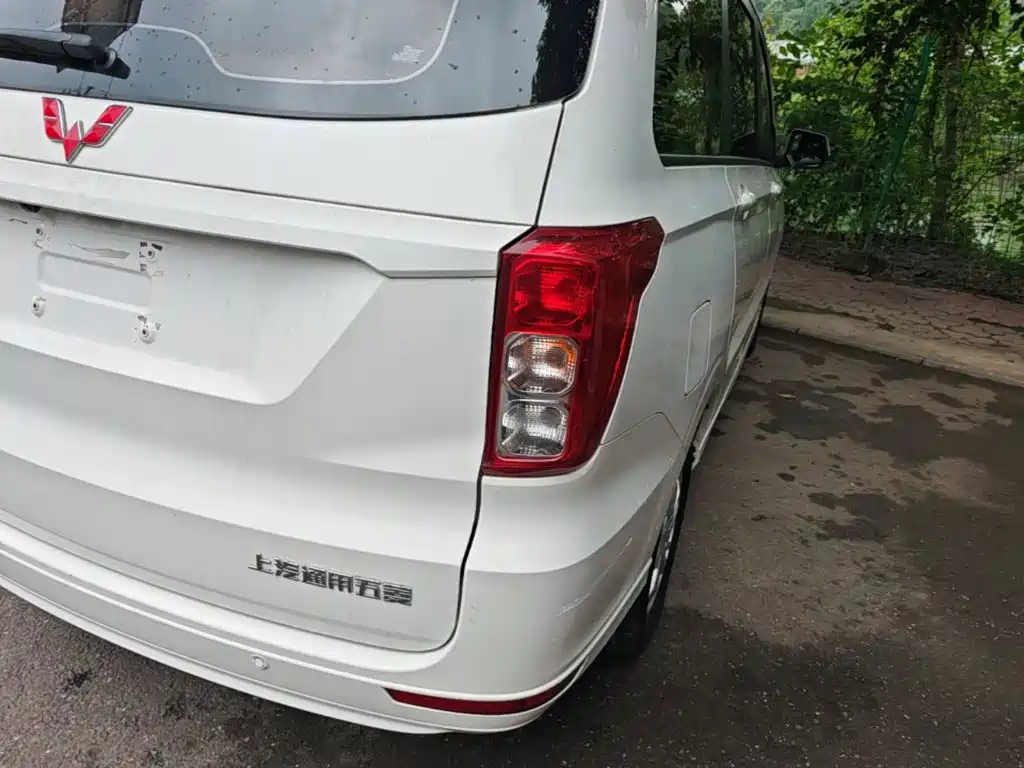Wuling Hongguang — миниатюра 8