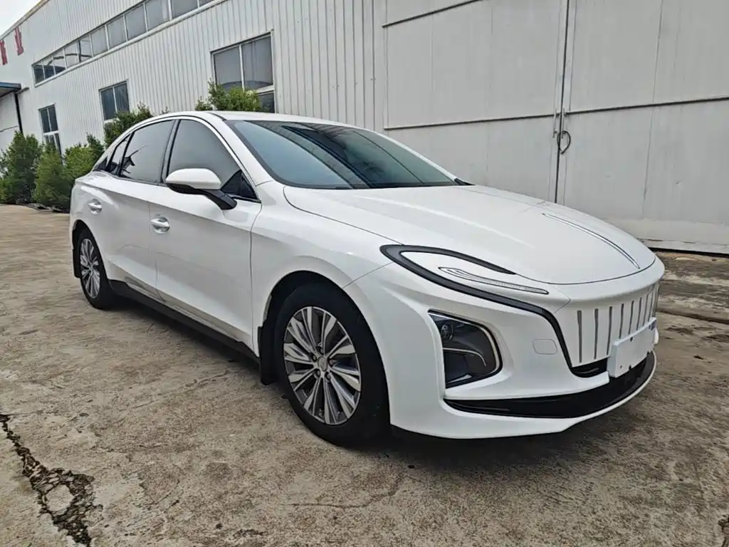 Hongqi Hongqi E-QM5 — миниатюра 4