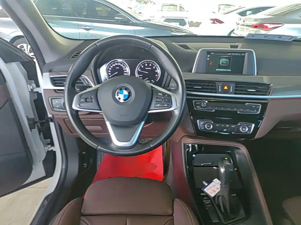 BMW X1 — миниатюра 11