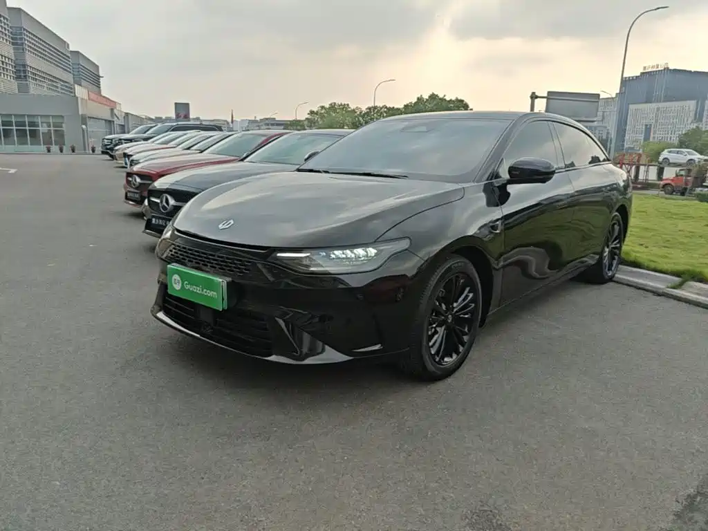 Leapmotor Leapmotor C01 — миниатюра 2