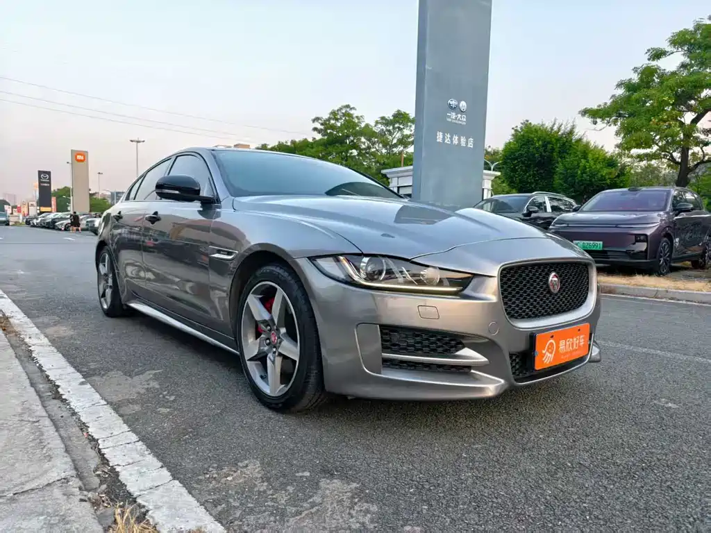 Jaguar XE — миниатюра 3