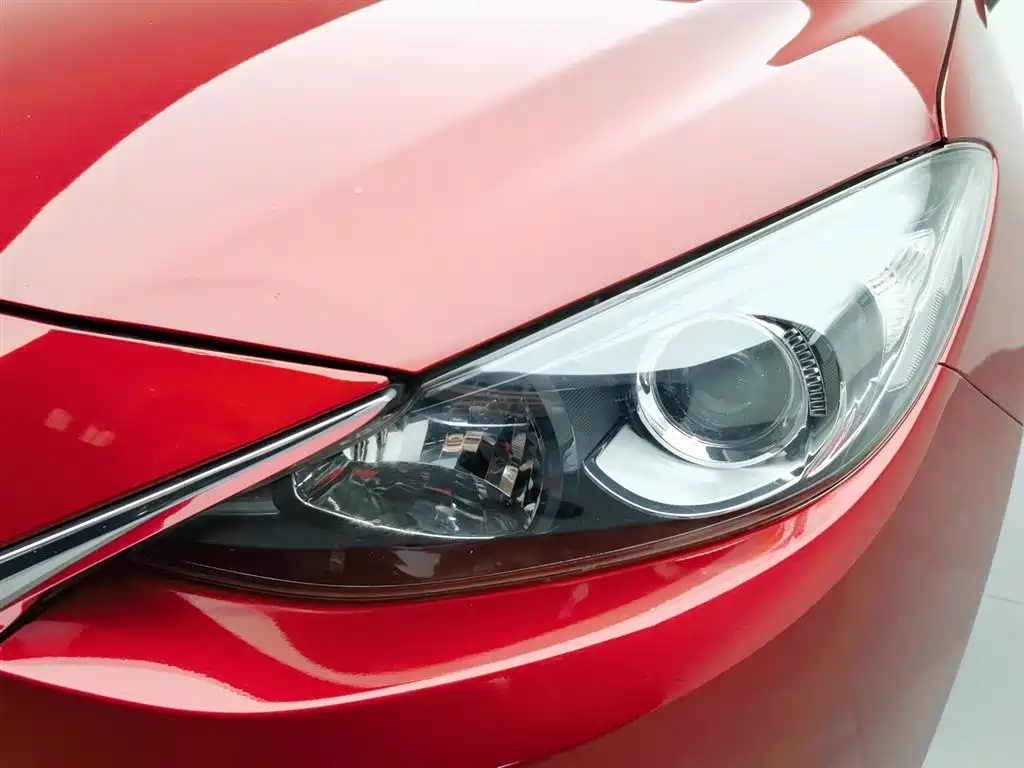 Mazda Mazda3 3 2016 1.5L AT Luxury