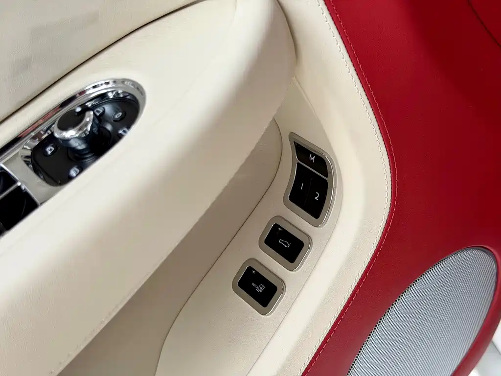 Bentley Continental PHEV — миниатюра 9