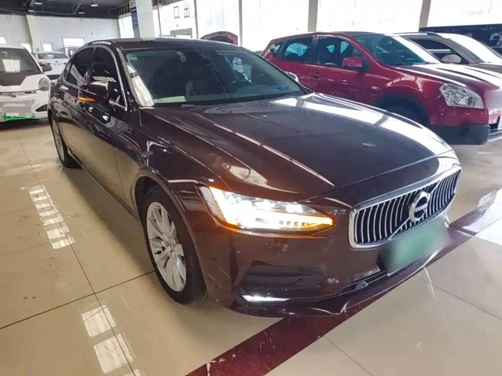 Volvo S90 — миниатюра 4
