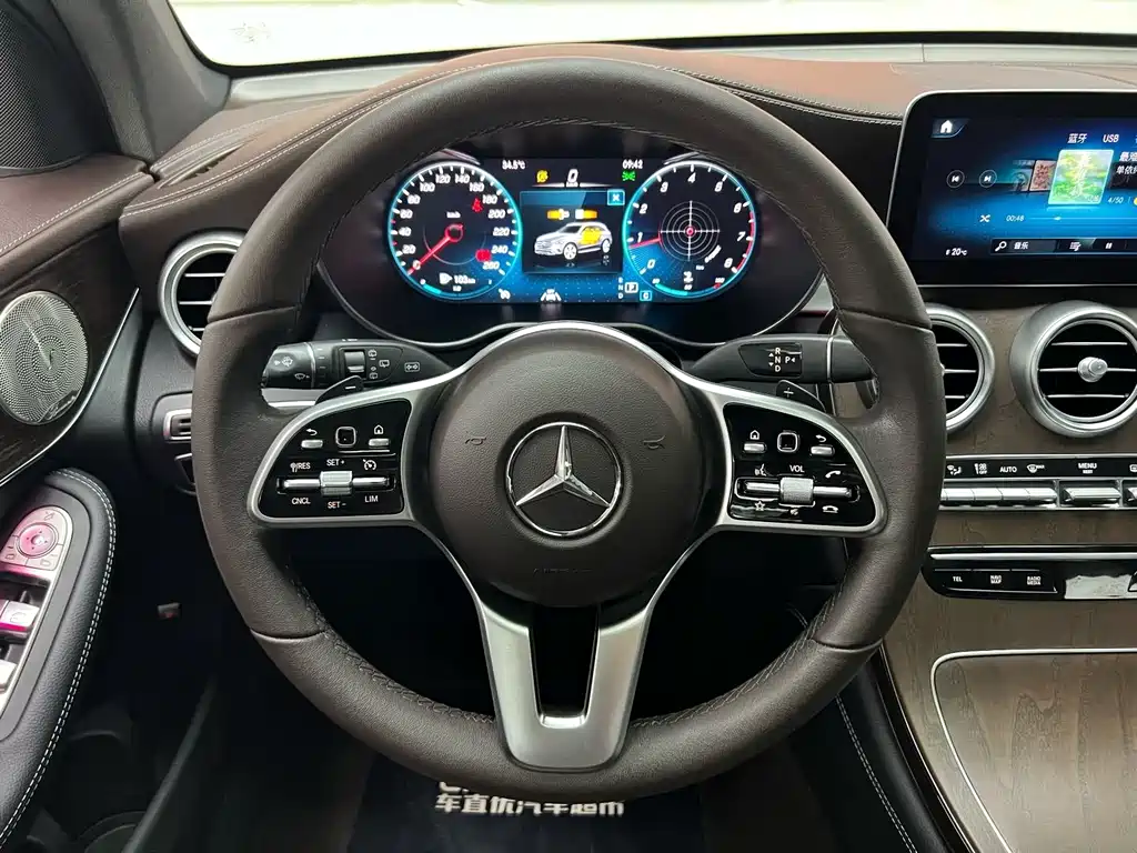 Mercedes-Benz GLC — миниатюра 13