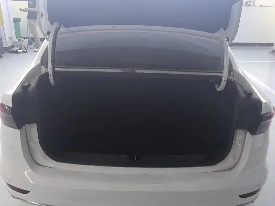 Geely Emgrand — миниатюра 4
