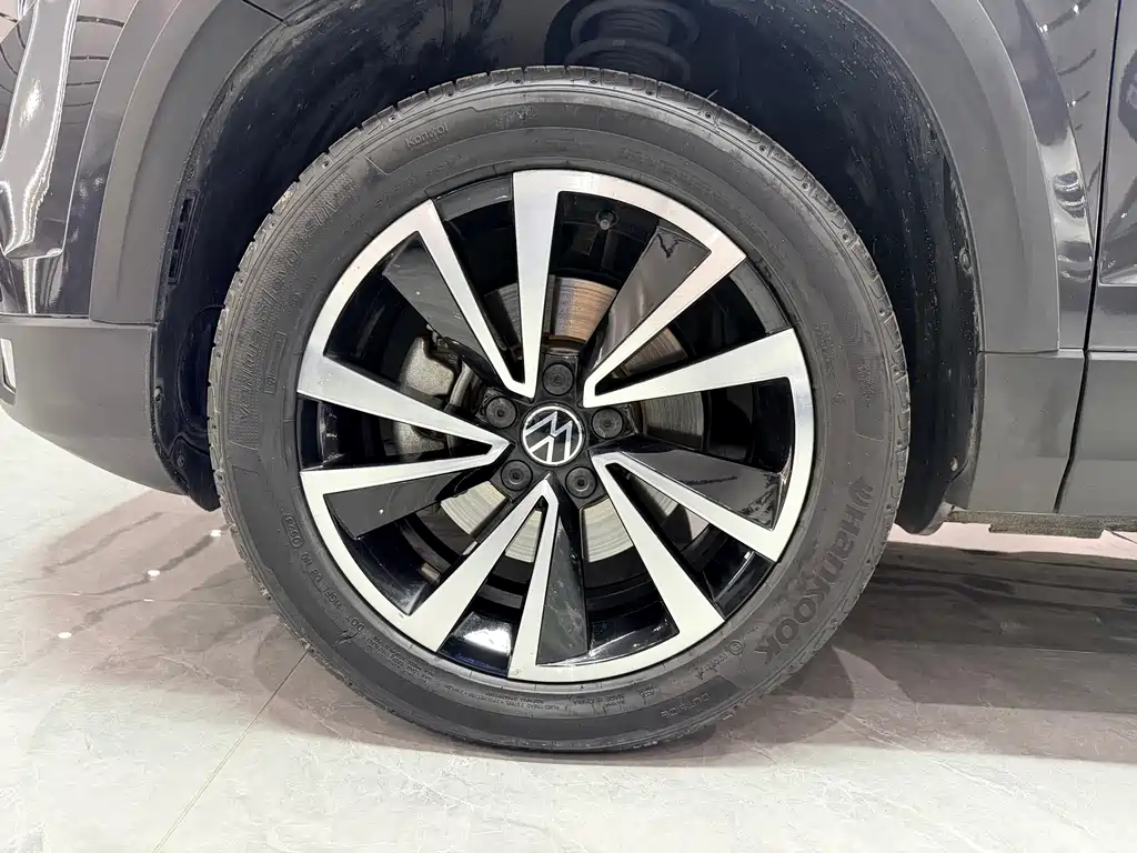 Volkswagen Tharu — миниатюра 7