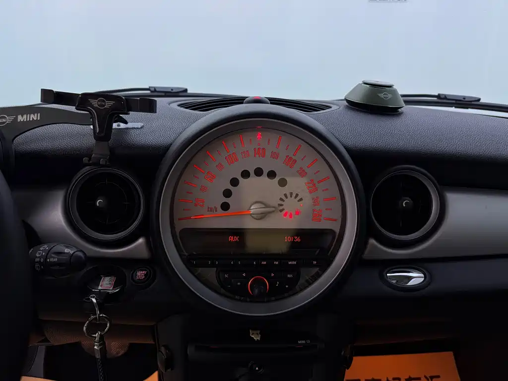 MINI Mini Clubman — миниатюра 16