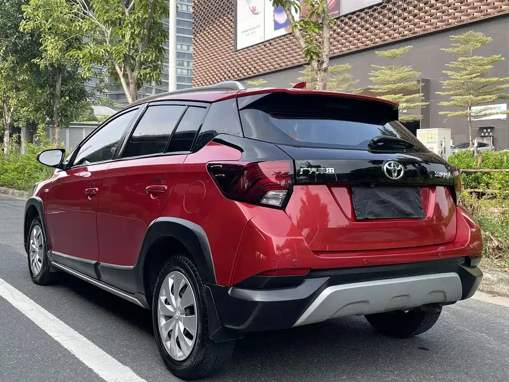 Toyota Yaris L — миниатюра 9