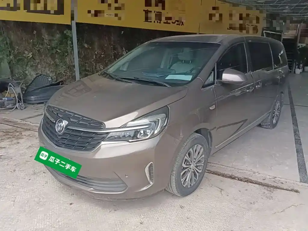 Buick GL8 — миниатюра 2