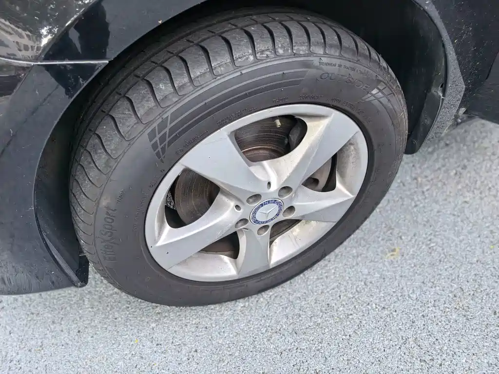 Mercedes-Benz Vito — миниатюра 16