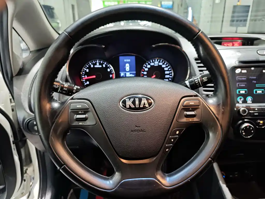 Kia K3 — миниатюра 11
