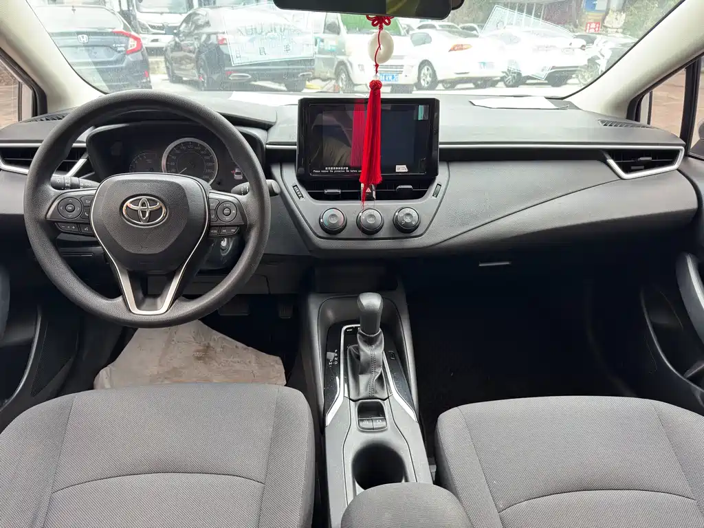 Toyota Corolla — миниатюра 6