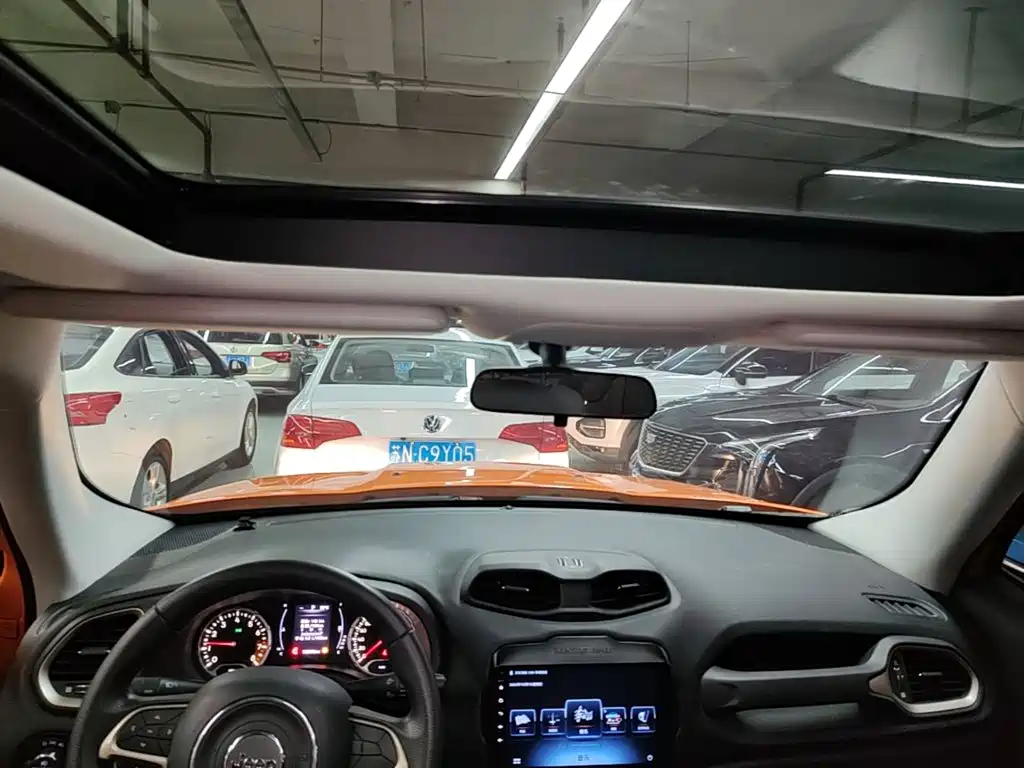 Jeep Renegade — миниатюра 18