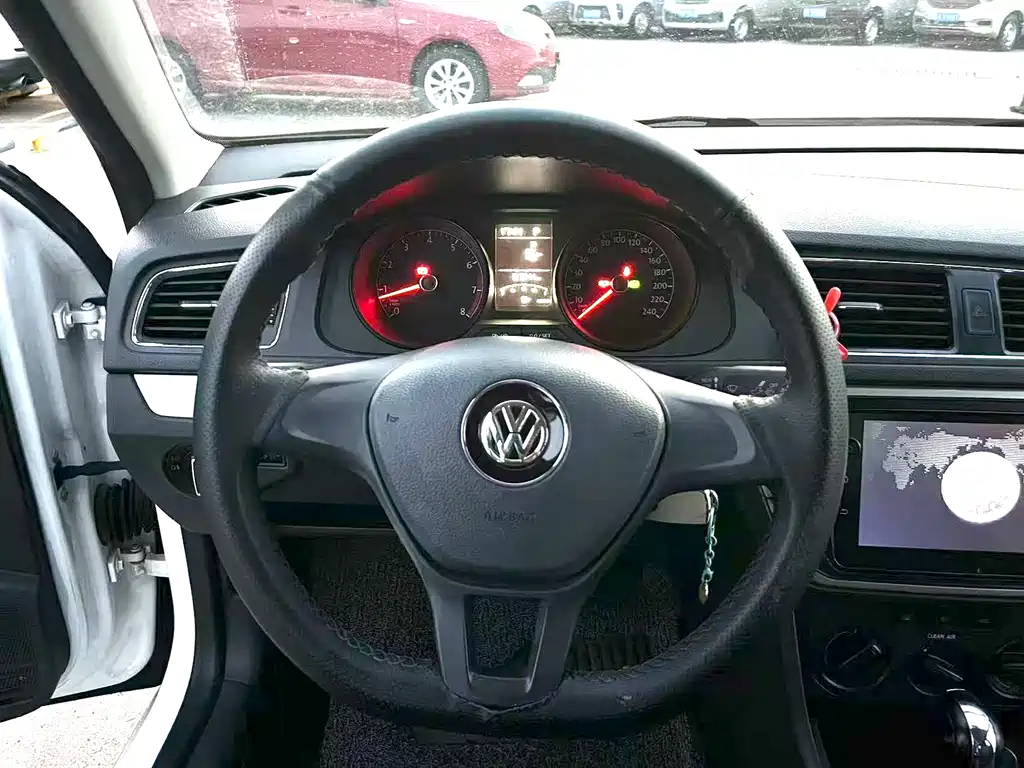 Volkswagen Lavida — миниатюра 7