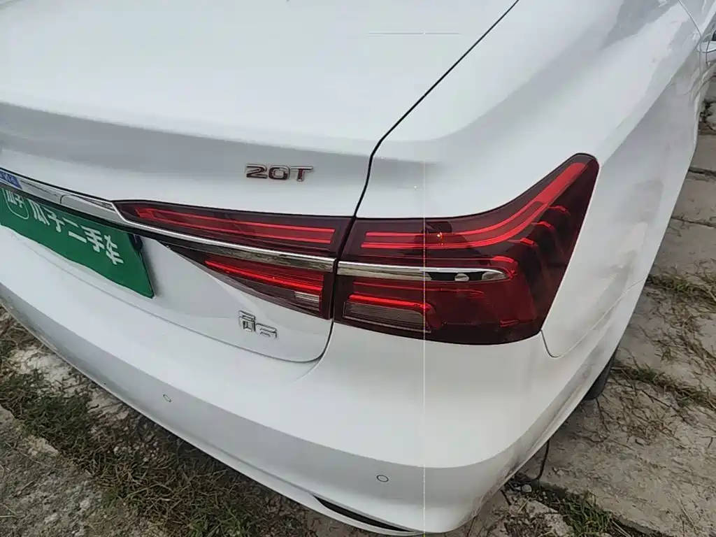 Roewe i6 Classic — миниатюра 8