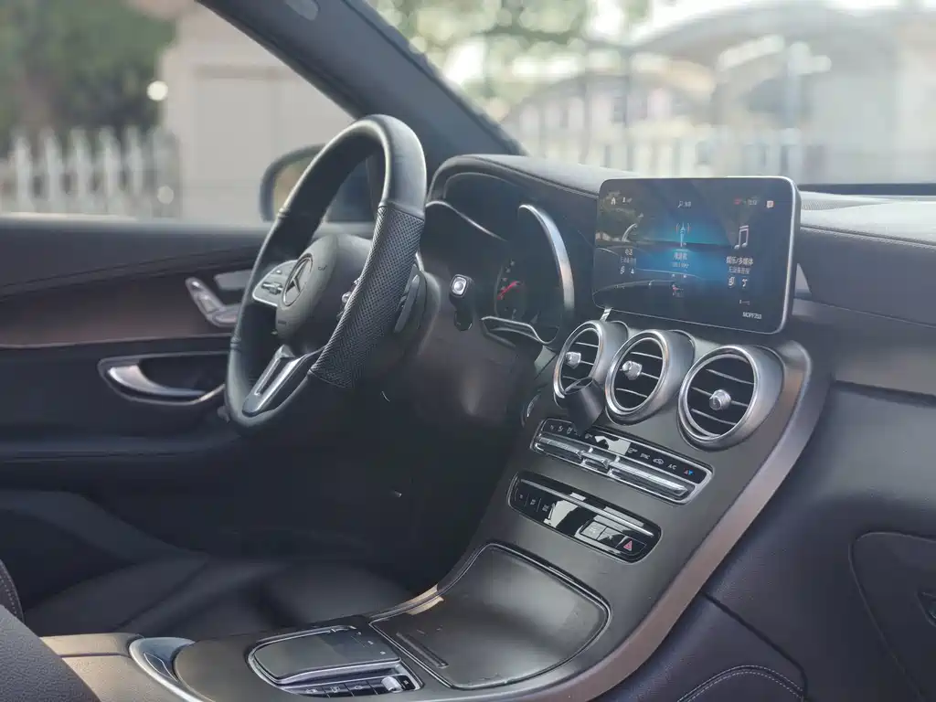 Mercedes-Benz GLC — миниатюра 8