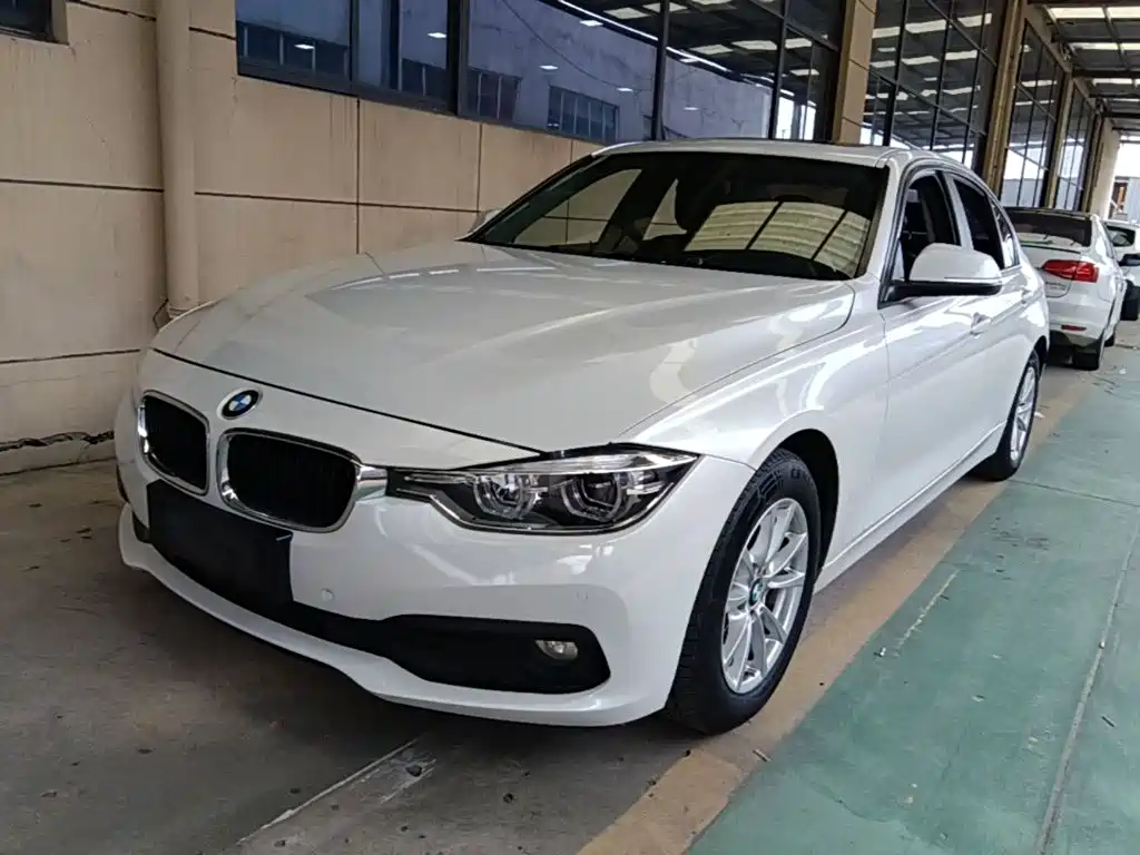 BMW 3 Series — миниатюра 2