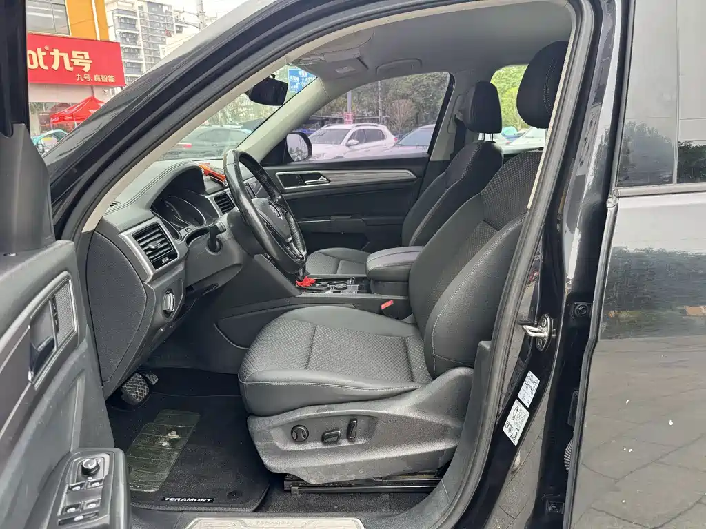 Volkswagen Teramont — миниатюра 6