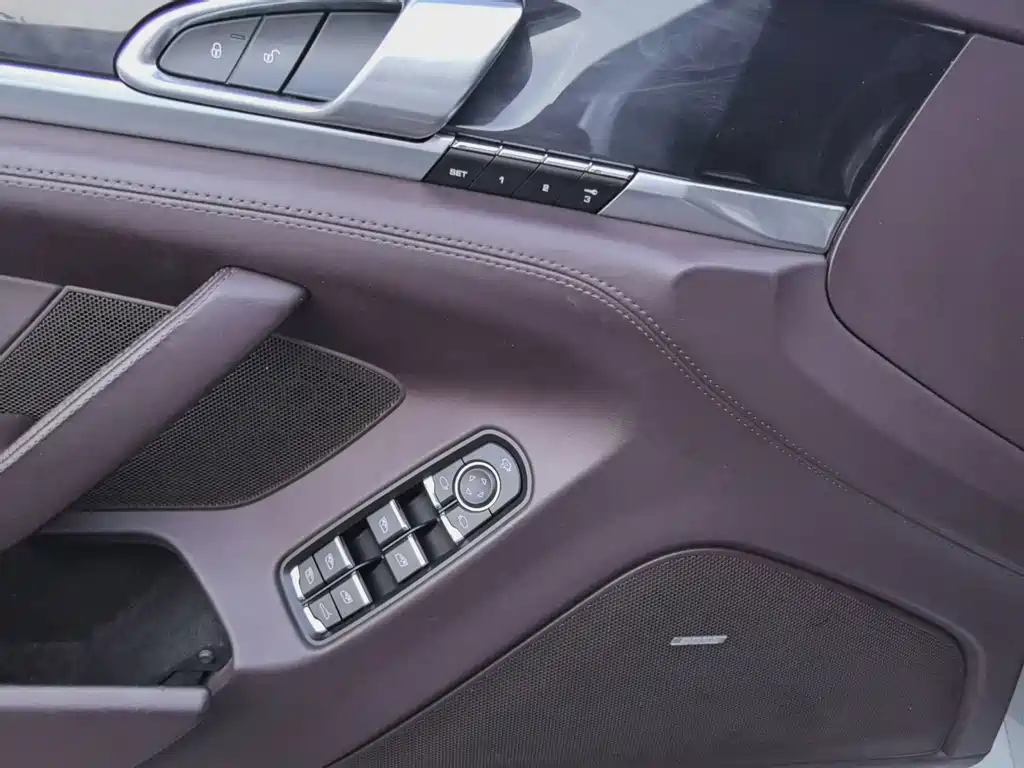 Porsche Panamera — миниатюра 20