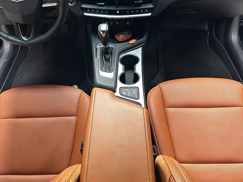 Cadillac CT4 — миниатюра 7