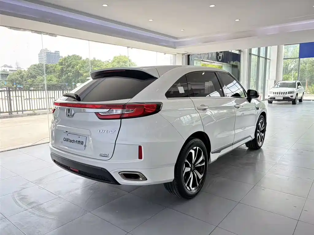 Honda UR-V 2017 240TURBO VI