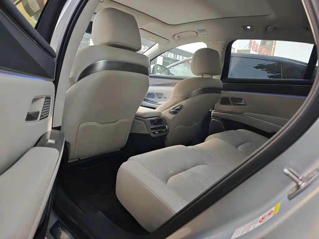 BYD Han L 2025 DM-i 200KM Flagship