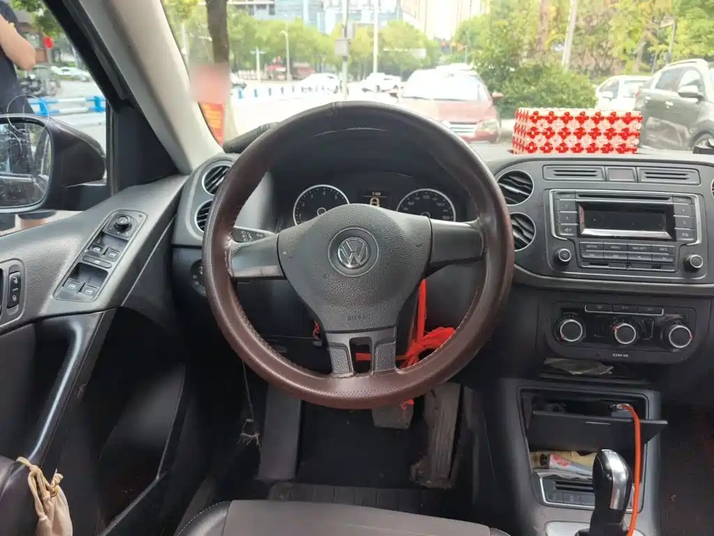 Volkswagen Tiguan — миниатюра 6
